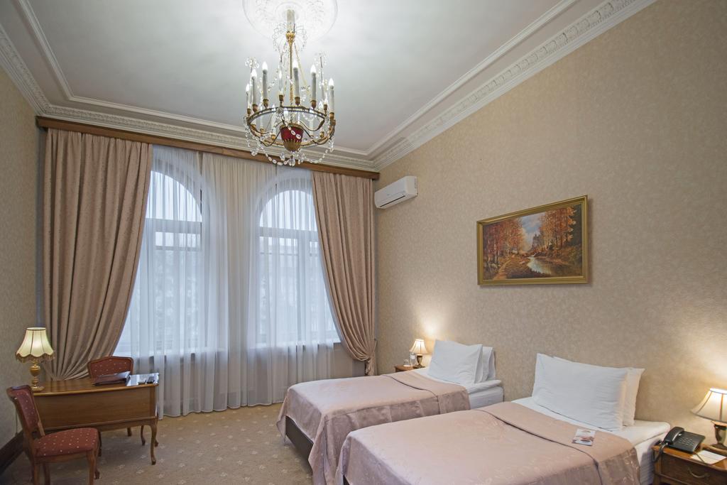 Двухместный (Стандарт +) исторического отеля Советский, Москва