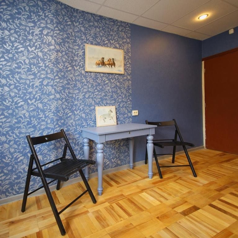 Номер (Кровать в общем 6-местном номере для мужчин) хостела Full House, Белгород