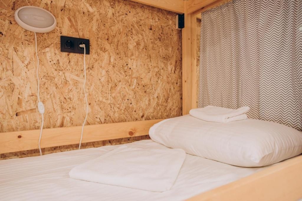 Восьмиместный Мужской (Кровать в общем 8-местном номере для мужчин) хостела Loft, Белгород
