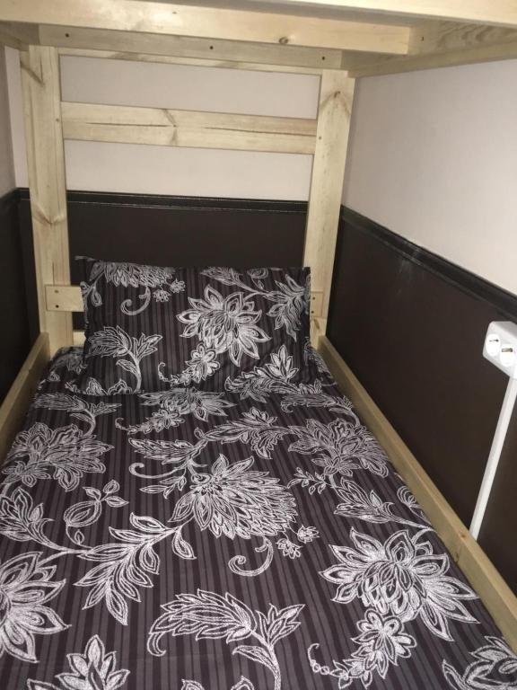 Номер (Спальное место на двухъярусной кровати в общем номере для мужчин) хостела Атлас, Барнаул