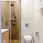 Трехместный (С видом на город), Отель Kinney