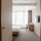 Трехместный (Улучшенный номер с видом на море), Отель Kinney