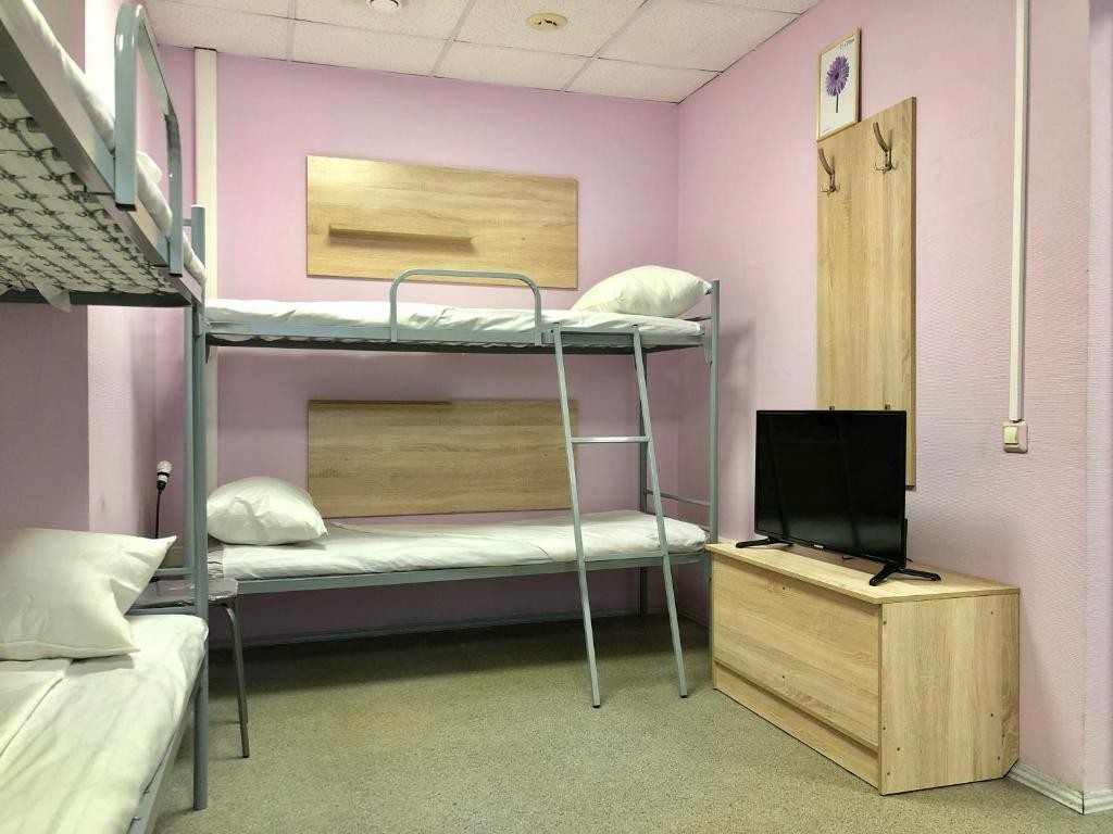 Номер (Кровать в общем 8-местном номере для мужчин и женщин) хостела 24, Челябинск