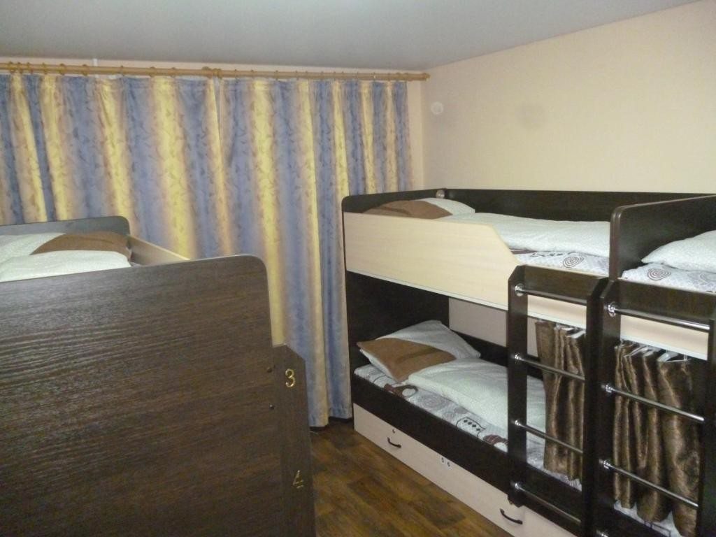 Номер (Спальное место на двухъярусной кровати в общем номере для женщин) хостела Зодиак, Челябинск