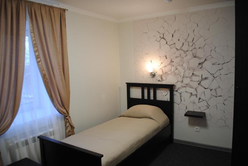 Двухместный (Стандартный двухместный номер с 2 отдельными кроватями №34) гостиницы Дмитров Град