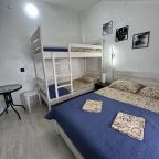 Семейный (Номер трех-четырех местный), Гостевой дом на Самбурова 104а