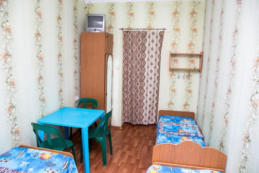 Трехместный (Бюджетный трехместный номер), Гостевой дом на Северной у Фонтана