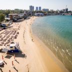 Центральный пляж, от гостиницы 10 мин