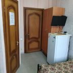 Четырехместный (Четырехместный номер с собственной ванной комнатой), Гостевой дом У Людмилы на Самбурова