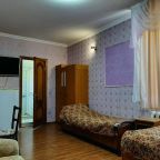 Семейный (Семейный номер с ванной комнатой), Гостевой дом У Людмилы на Самбурова