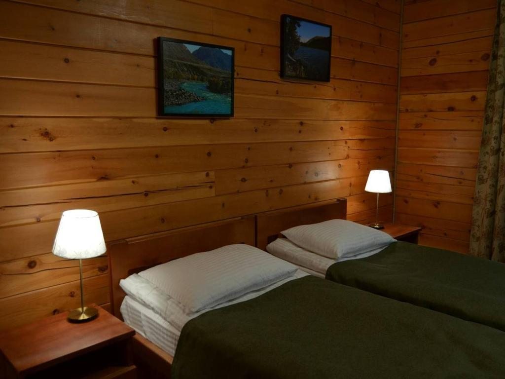 Двухместный (Стандартный двухместный номер с 2 отдельными кроватями) отеля Чемальское подворье