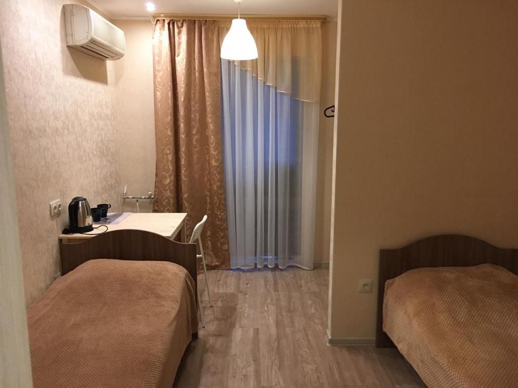 Двухместный (Улучшенный двухместный номер с 2 отдельными кроватями) мини-отеля SPACE, Екатеринбург