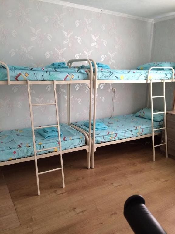 Номер (Спальное место на двухъярусной кровати в общем номере для мужчин и женщин) хостела Ковчег, Екатеринбург