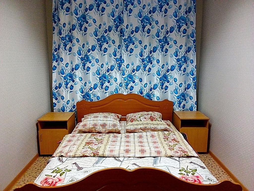 Двухместный (Двухместный номер с 2 отдельными кроватями и собственной ванной комнатой) отеля Эконом Заречный