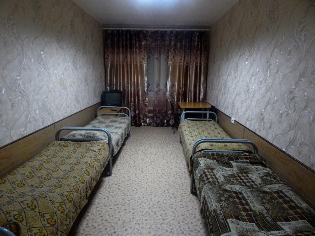 Номер (Кровать в общем 4-местном номере для мужчин и женщин) отеля Эконом Заречный
