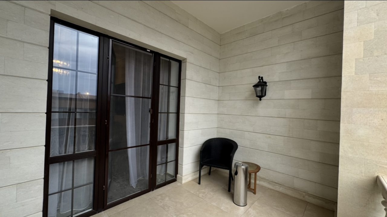 Полулюкс (Улучшенный номер с 1 двуспальной кроватью и террасой), Отель Марко Поло