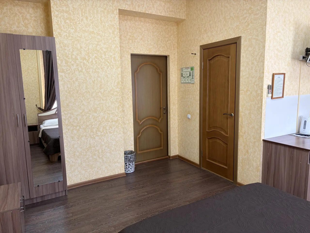 Трехместный (С двухспальной и односпальной кроватями), Гостиница Олимп