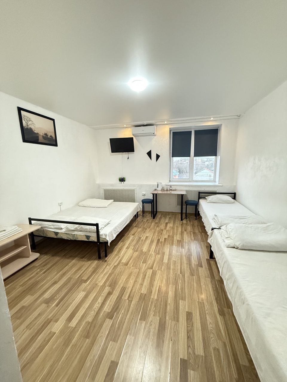 В номере есть все необходимое для ночлега с длительного пути