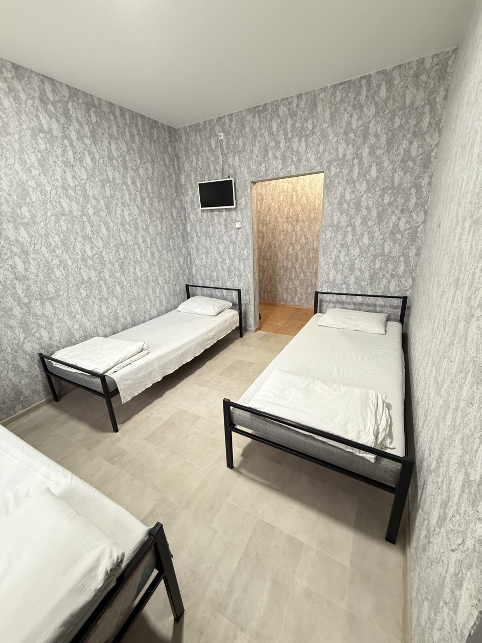 Пятиместный (Классический 108), Гостиница Гостиный двор