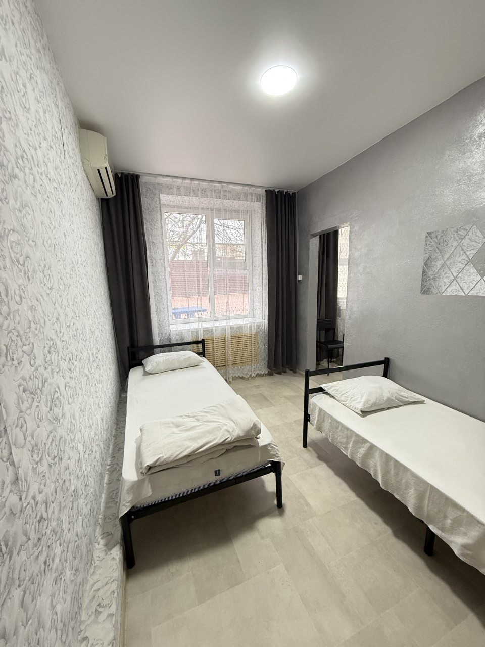 Пятиместный (Классический 108), Гостиница Гостиный двор