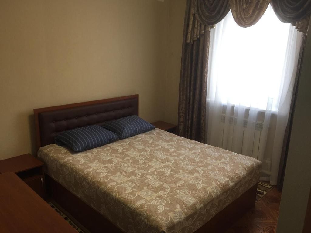 Двухместный (Двухместный номер с 1 кроватью и собственной ванной комнатой) отеля Логос Южно-Сахалинск