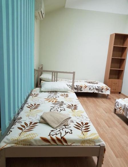 Hostel Well