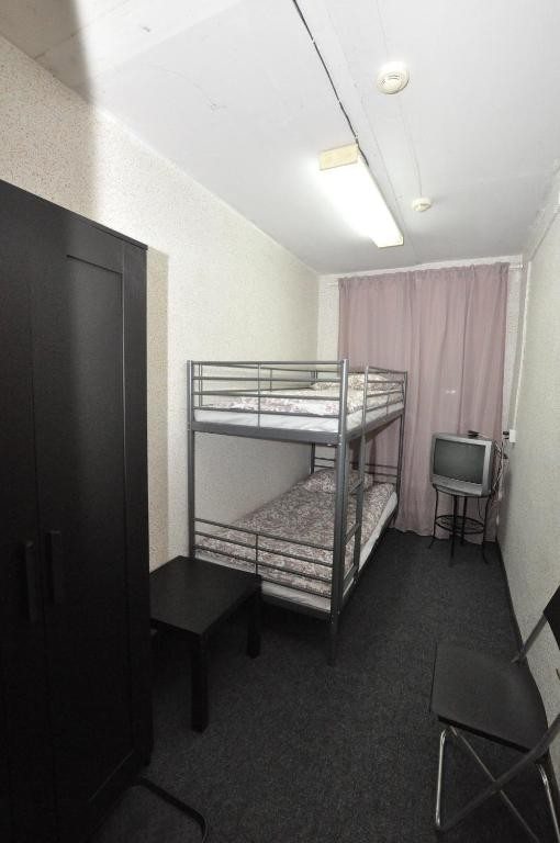 Двухместный (Бюджетный двухместный номер с 2 отдельными кроватями) хостела Как дома, Гороховец