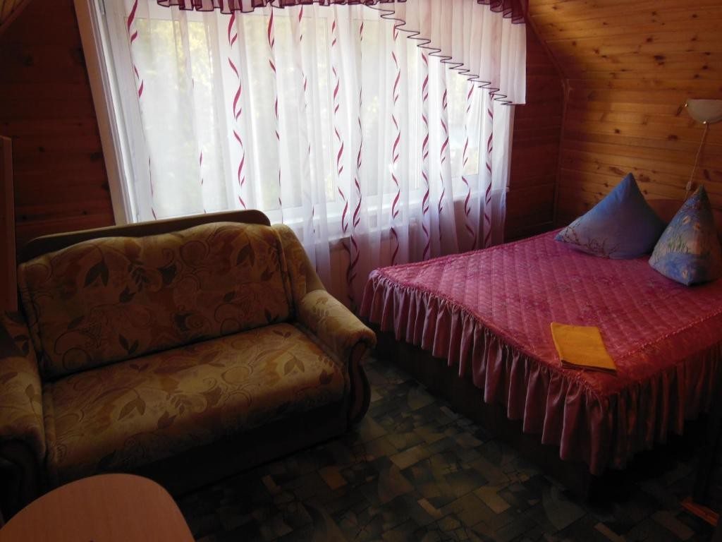 Двухместный (Двухместный номер Делюкс с 1 кроватью + дополнительная кровать) гостевого дома Серебряный Берег, Иогач