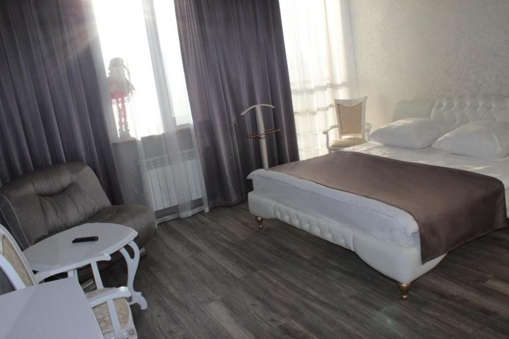 Двухместный (Двухместный номер Делюкс с 1 кроватью) гостиницы Ершов, Ишим