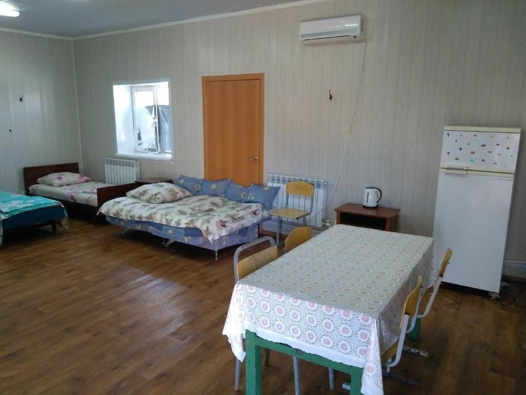 Семейный (Семейный номер с общей ванной комнатой) гостевого дома Уютный Дворик, Калач-на-Дону