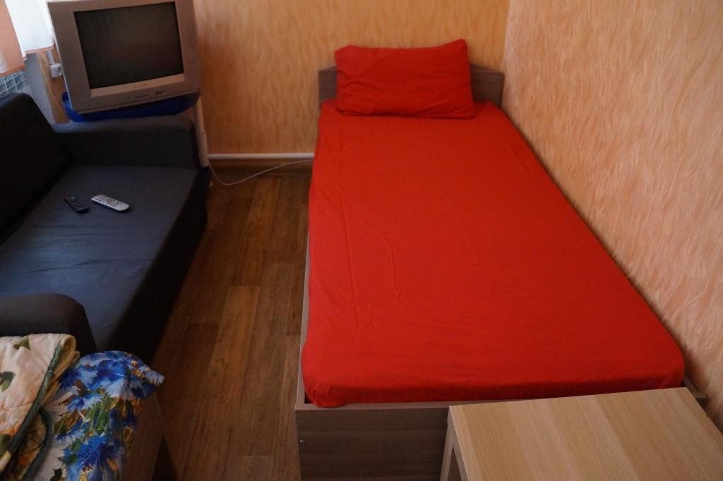 Двухместный (Бюджетный двухместный номер с 2 отдельными кроватями) хостела 24 на Героев Пионеров, Каменск-Шахтинский