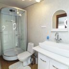 Трёхместный и более (Студия - Панорама с балконом), Гостевой дом В гостях как дома