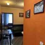 Апартаменты (3), Гостевой дом Турист