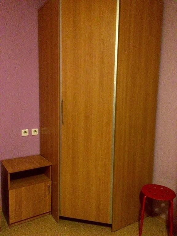Номер (Кровать в общем 6-местном номере для мужчин) хостела Понаехали, Кемерово