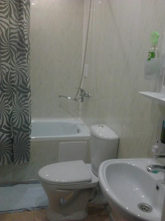 Семейный (Cемейный номер с собственной ванной комнатой) отеля Komfort, Егорьевск