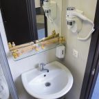Двухместный (Улучшенный номер с душем), Отель Лазурит
