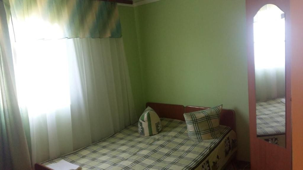 Двухместный (Бюджетный двухместный номер с 2 отдельными кроватями) гостевого дома Януна, Хабаровск
