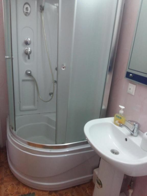 Двухместный (Стандартный двухместный номер с 1 кроватью) отеля Мини-отель Отрадный, Воткинск