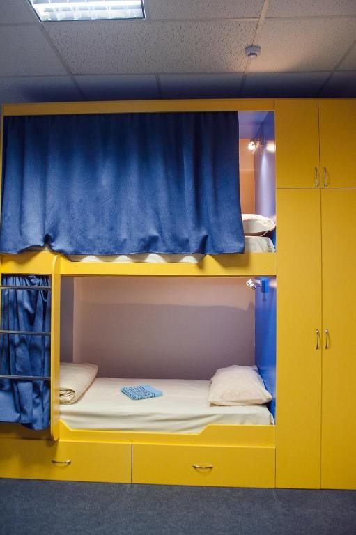 Номер (Спальное место на двухъярусной кровати в общем номере для женщин) хостела Караван, Воронеж