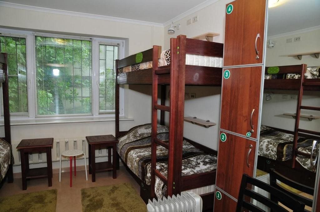 Номер (Спальное место на двухъярусной кровати в общем номере для женщин) хостела Грин Кисловодск
