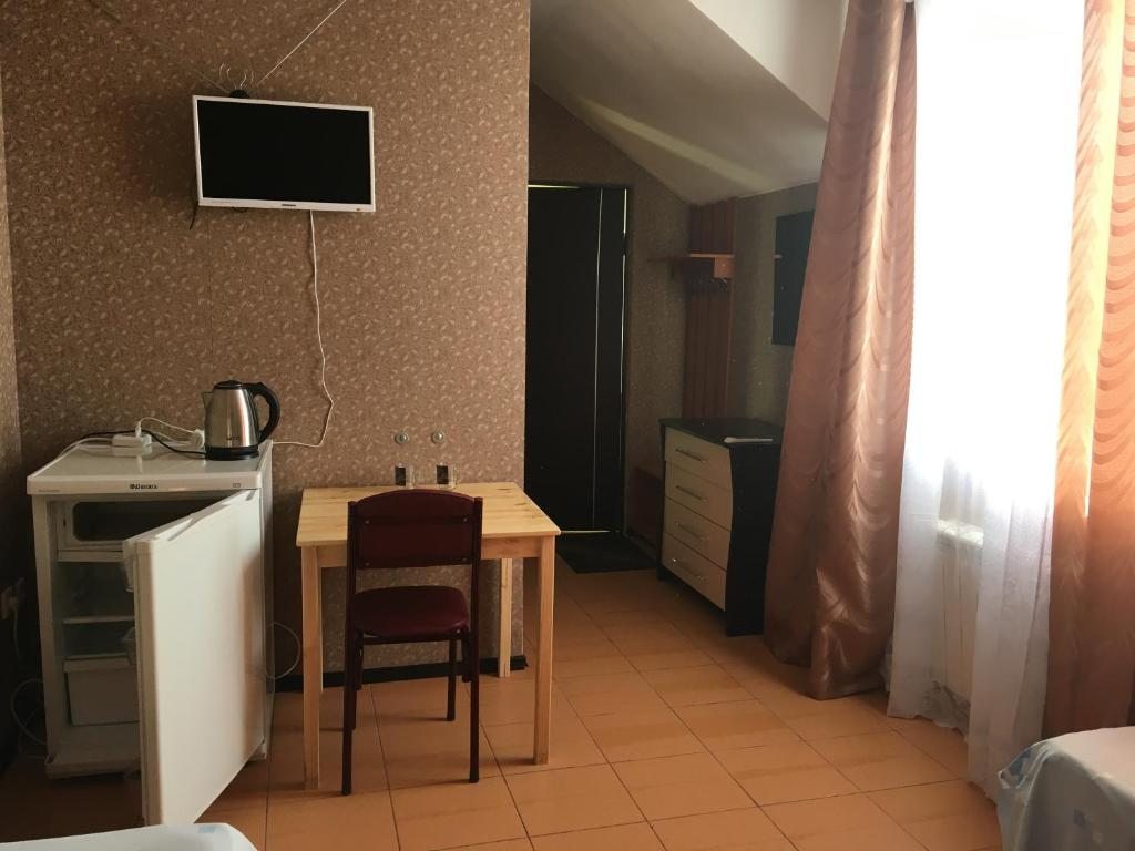 Двухместный (Двухместный номер с 2 отдельными кроватями и собственной ванной комнатой) гостевого дома Лиза, Волгодонск