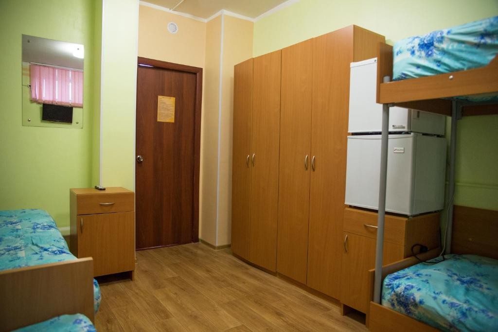 Номер (Кровать в общем 4-местном номере для мужчин и женщин) хостела Мира 5, Комсомольск-на-Амуре