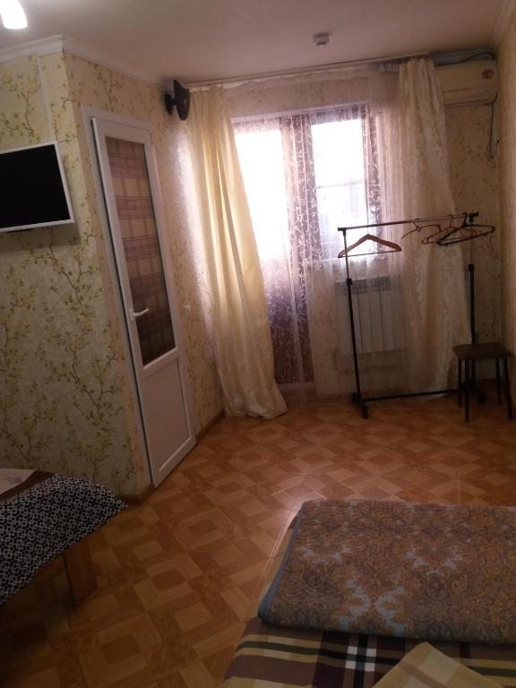Трехместный (Трехместный номер с ванной комнатой) хостела Дон-Антонио, Краснодар