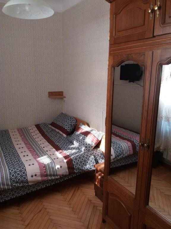 Двухместный (Бюджетный двухместный номер с 1 кроватью) хостела Дон-Антонио, Краснодар