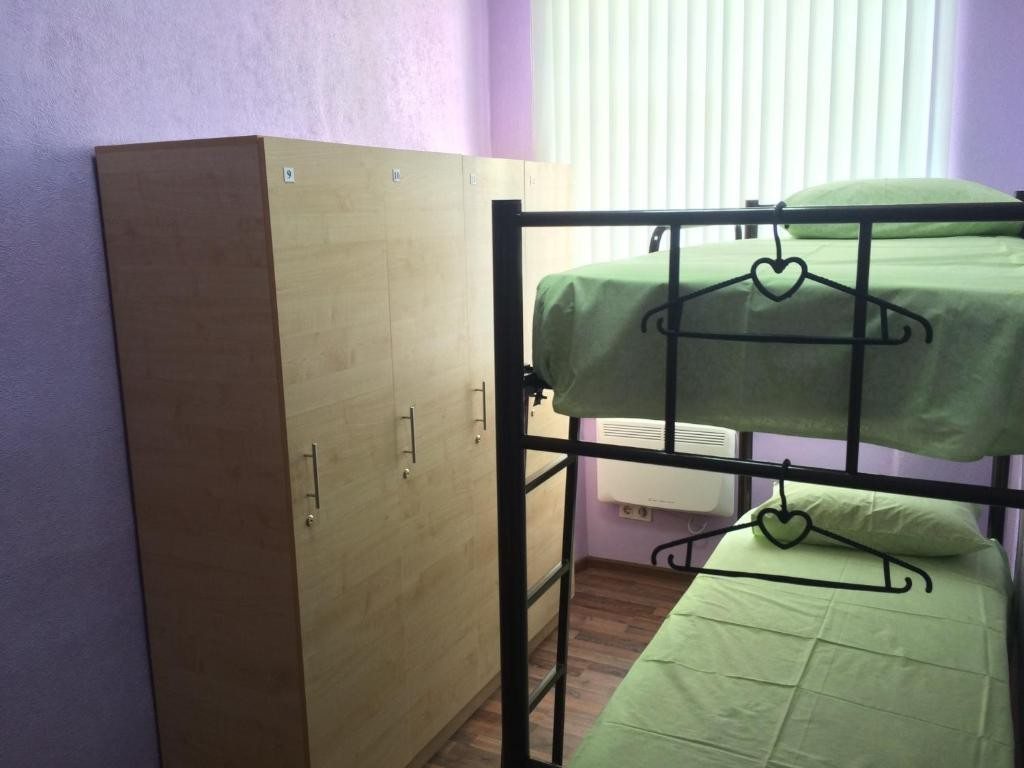 Номер (Кровать в общем номере для женщин с 4 кроватями) хостела На Мира, Краснодар