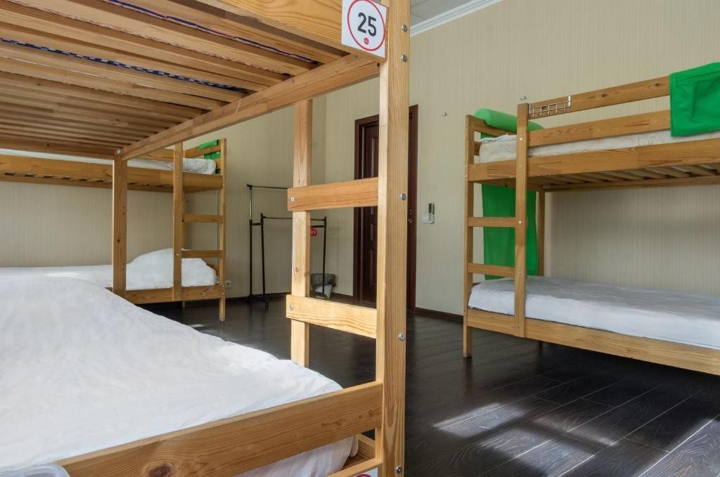 Номер (Спальное место на двухъярусной кровати в общем номере для мужчин) хостела Прополис, Краснодар