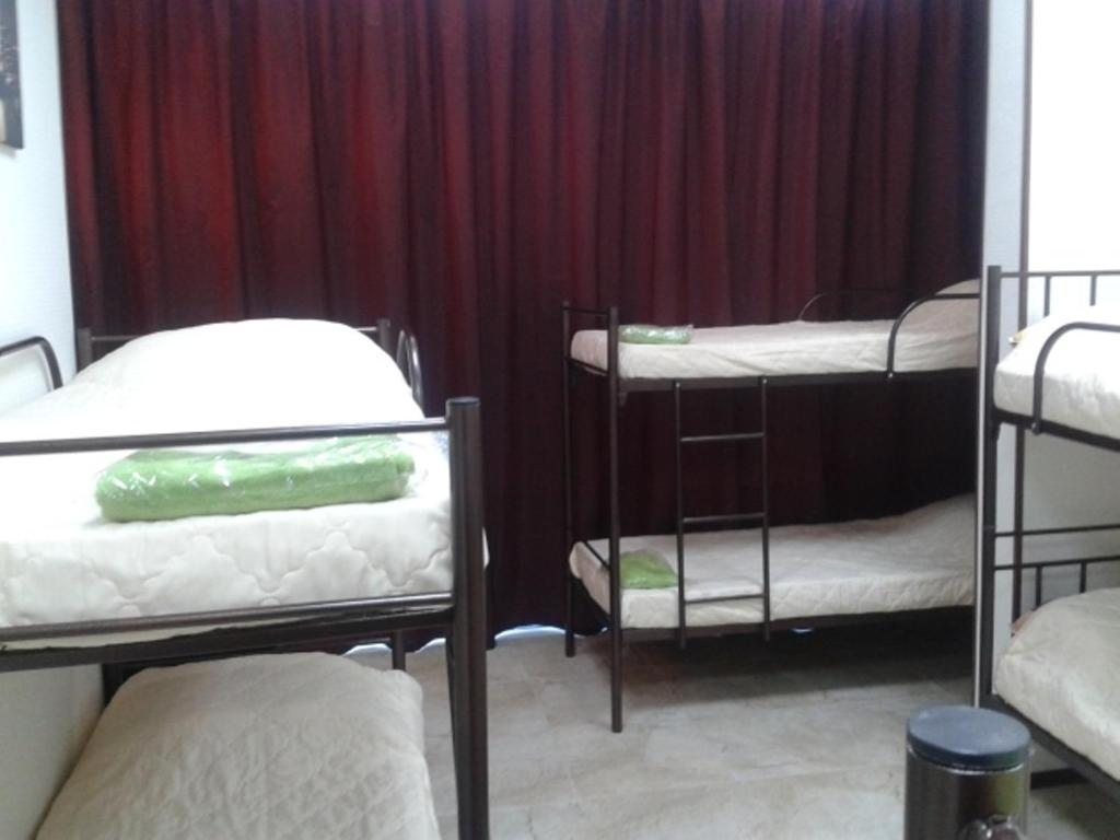 Номер (Спальное место на двухъярусной кровати в общем номере для мужчин) хостела Радикс, Краснодар