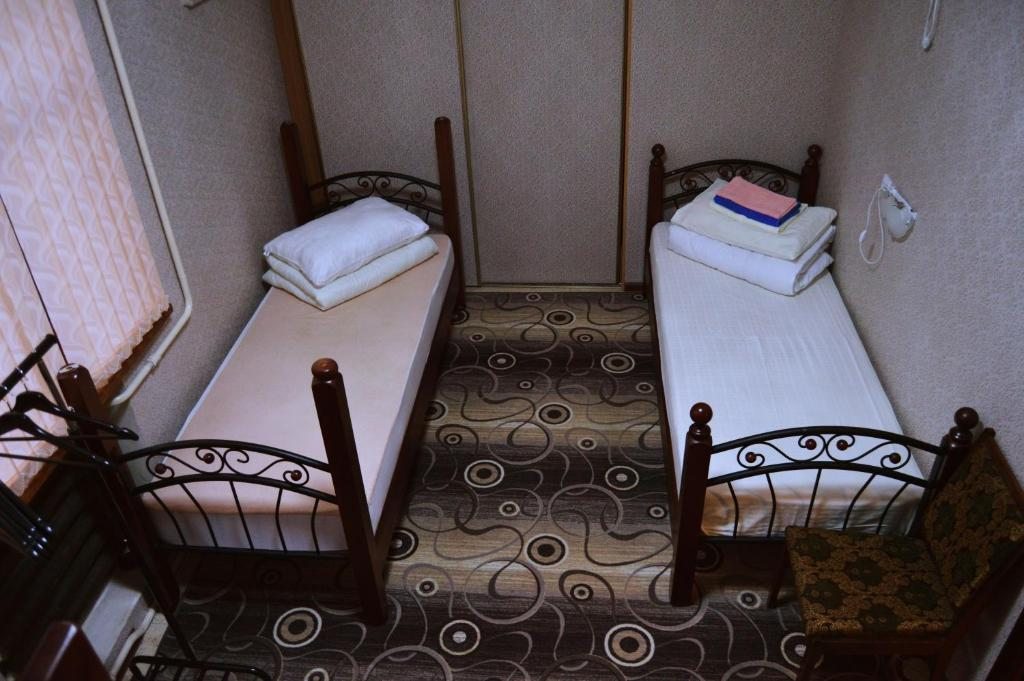 Номер (Кровать в общем номере для женщин с 4 кроватями) хостела Центральный на Гоголя, Краснодар