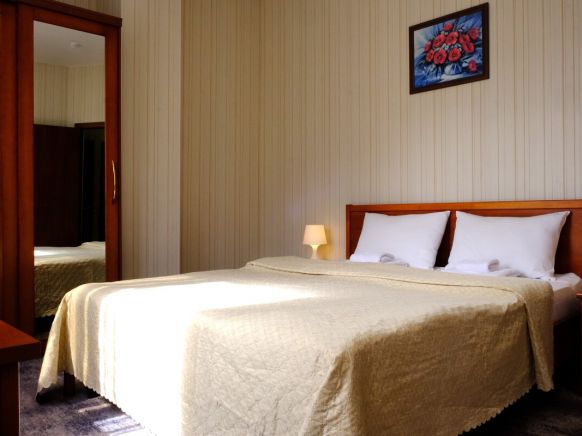 Фотография номера гостиницы Утомленные Солнцем