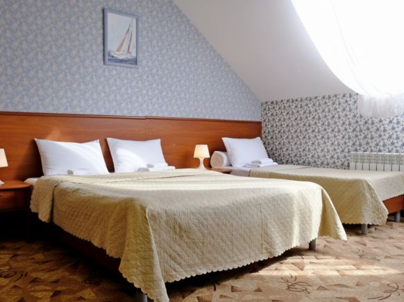 Фотография номера гостиницы Утомленные Солнцем